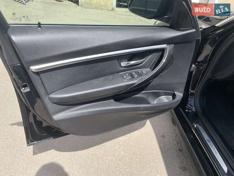 Седан BMW 3 Series 2018 в Одессе фото 44 Седан BMW 3 Series 2018 в Одессе