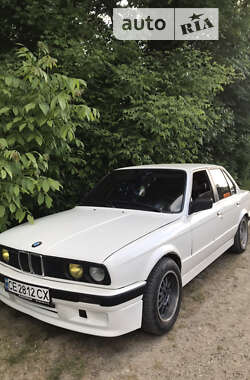 Седан BMW 3 Series 1987 в Чернівцях