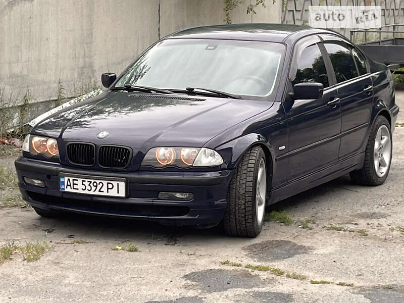 Седан BMW 3 Series 1999 в Днепре