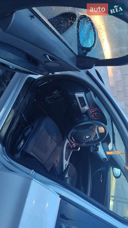 Универсал BMW 3 Series 2006 в Киеве