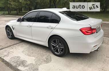 Седан BMW 3 Series 2018 в Києві