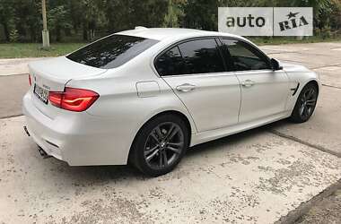 Седан BMW 3 Series 2018 в Києві