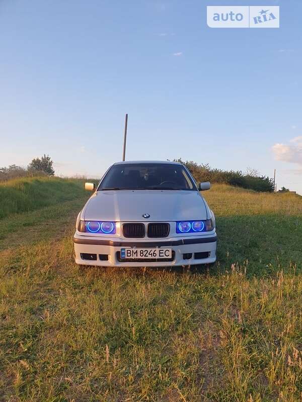 Седан BMW 3 Series 1997 в Сумах