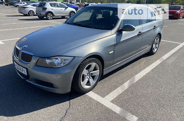 Седан BMW 3 Series 2005 в Киеве