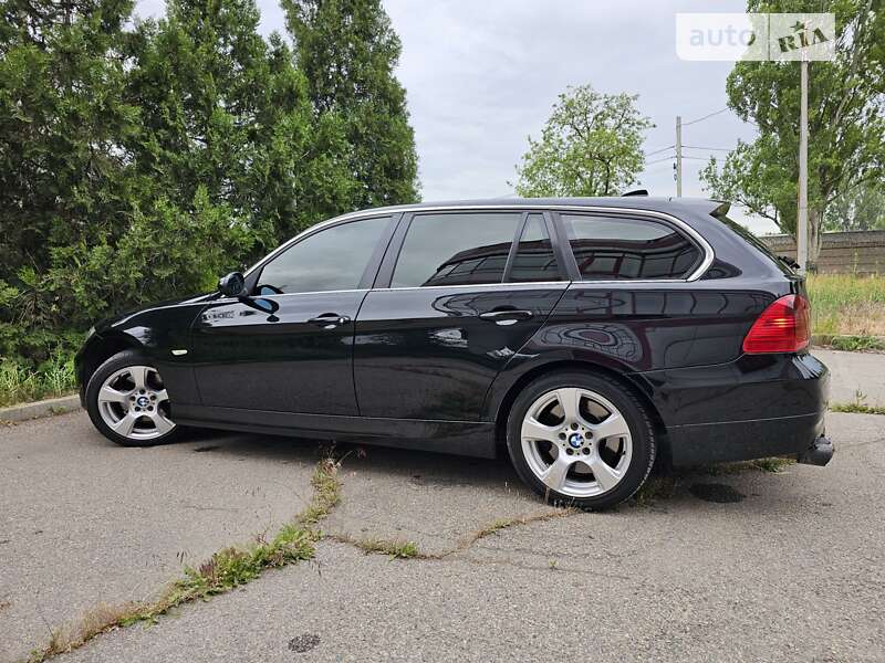 Универсал BMW 3 Series 2005 в Запорожье