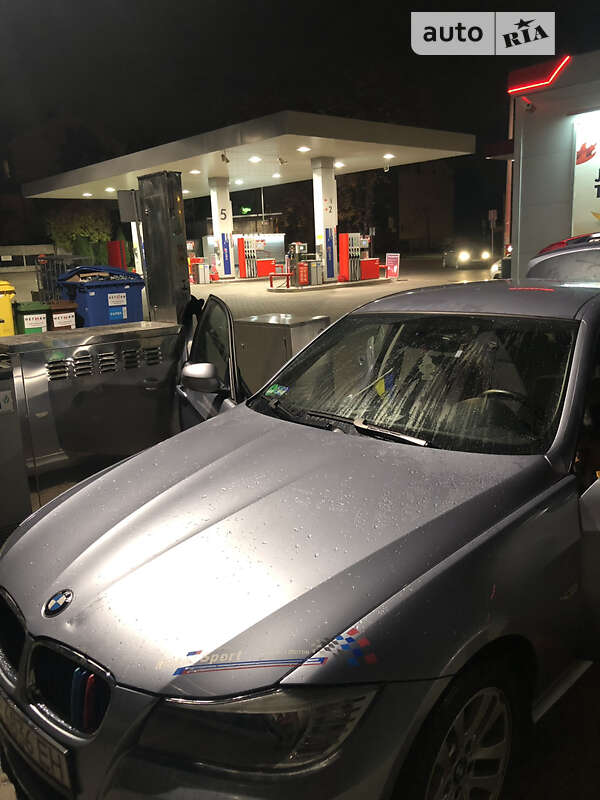 Седан BMW 3 Series 2008 в Черновцах