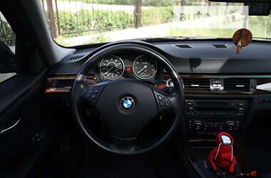 Седан BMW 3 Series 2011 в Одесі