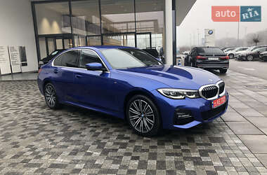 Седан BMW 3 Series 2019 в 