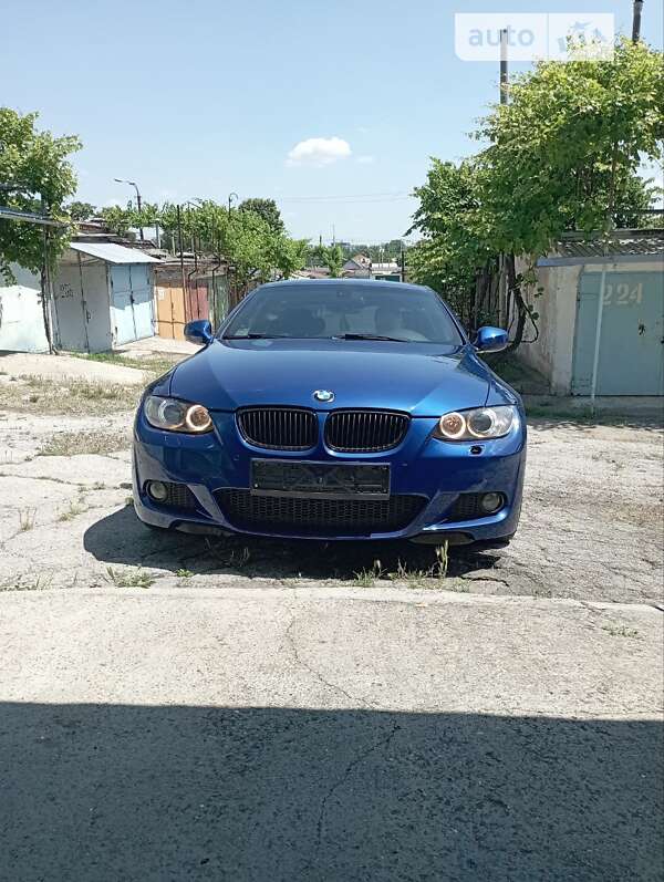 Купе BMW 3 Series 2010 в Одессе