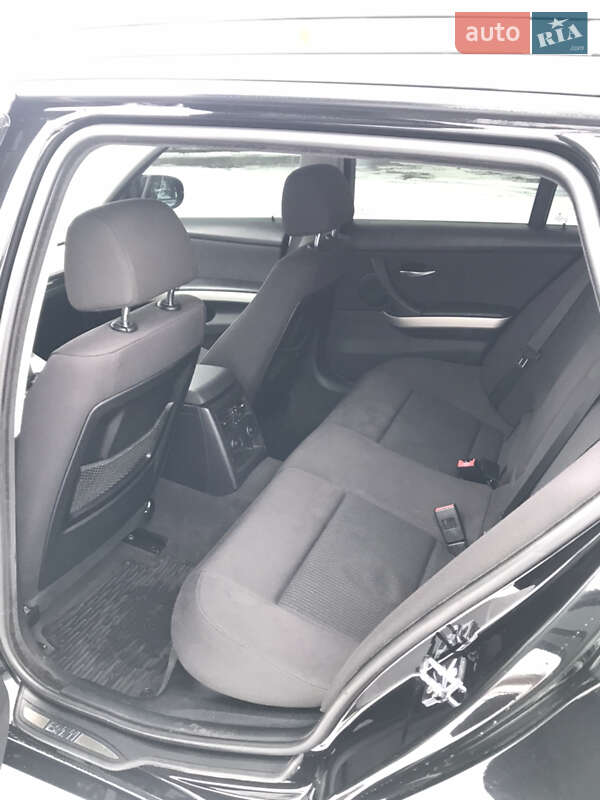 Универсал BMW 3 Series 2009 в Ровно фото 15 Универсал BMW 3 Series 2009 в Ровно