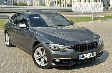 Седан BMW 3 Series 2016 в Києві