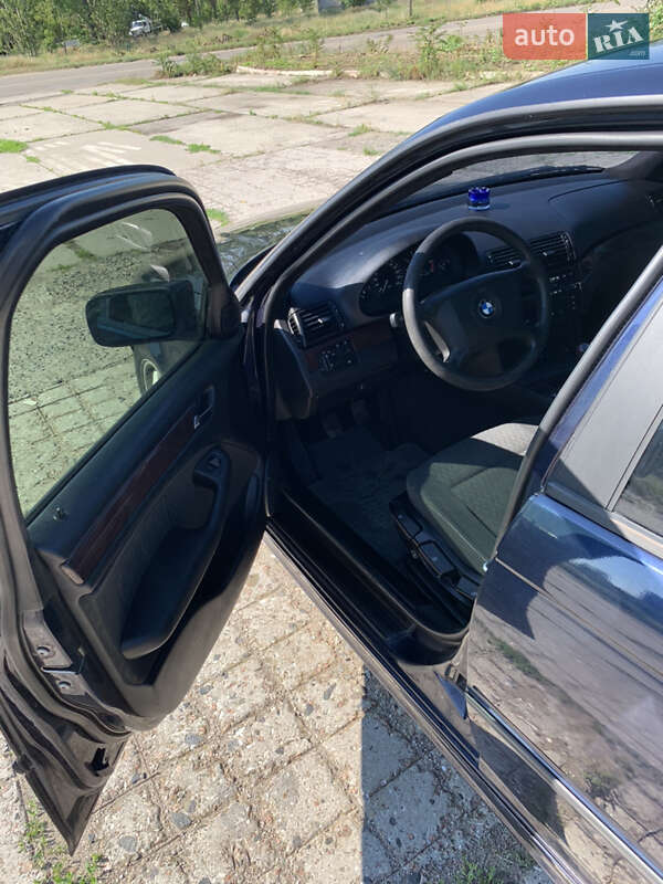 Седан BMW 3 Series 1998 в Белгороде-Днестровском