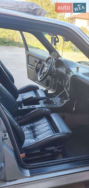 Седан BMW 3 Series 1987 в Житомире