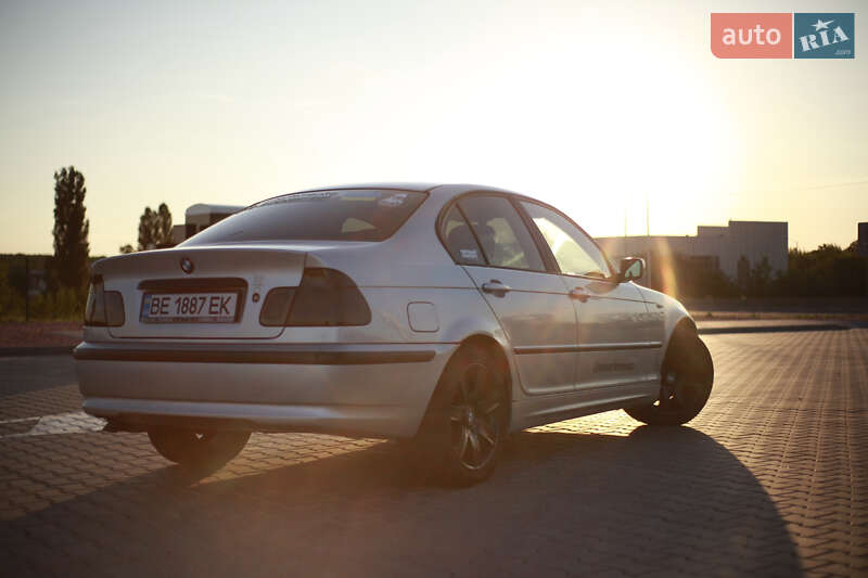 Седан BMW 3 Series 2001 в Николаеве