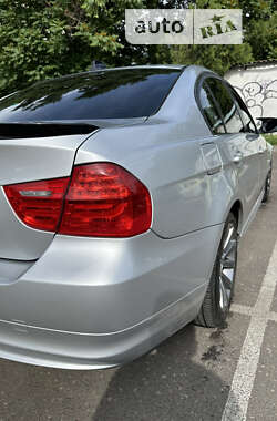 Седан BMW 3 Series 2011 в Одесі