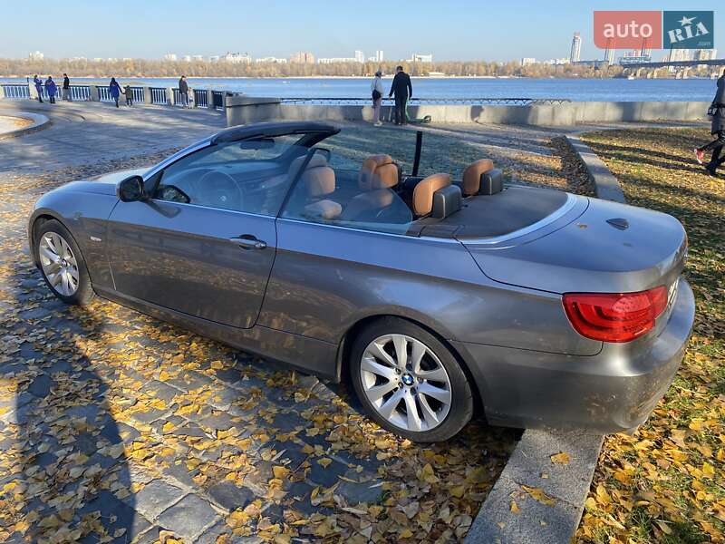 Кабриолет BMW 3 Series 2012 в Киеве