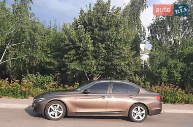 Седан BMW 3 Series 2013 в Запоріжжі