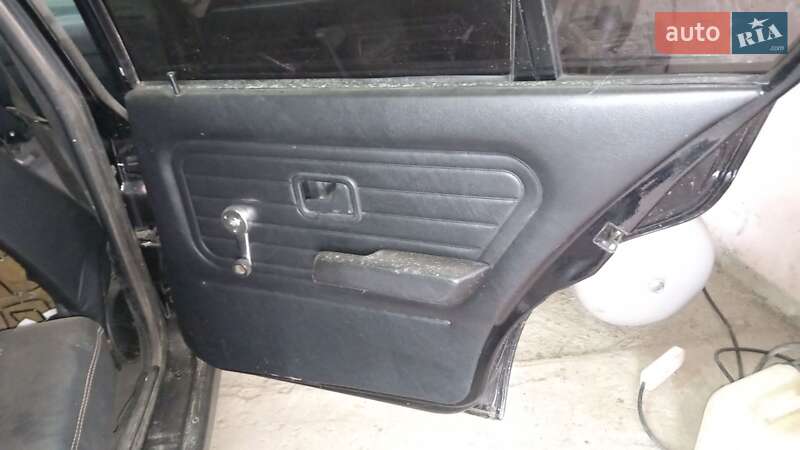 Седан BMW 3 Series 1988 в Болехові