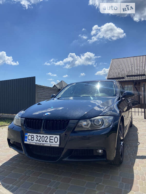 Седан BMW 3 Series 2006 в Ічні