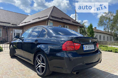 Седан BMW 3 Series 2006 в Ічні