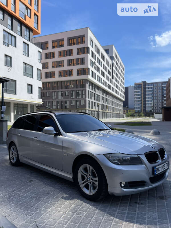 Універсал BMW 3 Series 2010 в Львові