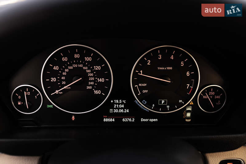 Седан BMW 3 Series 2013 в Львові