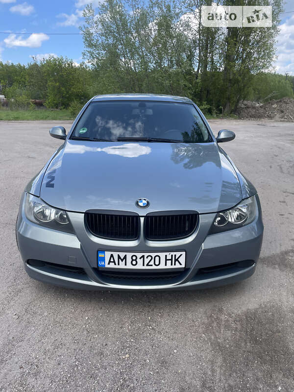 Седан BMW 3 Series 2005 в Житомире