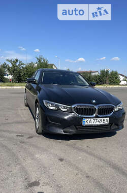 Седан BMW 3 Series 2020 в Бучі