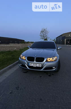 Седан BMW 3 Series 2009 в Богородчанах