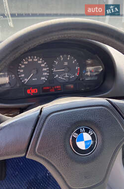 Купе BMW 3 Series 2000 в 