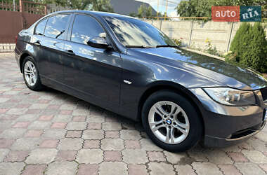 Седан BMW 3 Series 2006 в Остроге