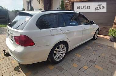 BMW 3 Series 2011