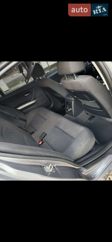 Седан BMW 3 Series 2009 в Івано-Франківську