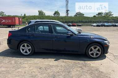 Седан BMW 3 Series 2015 в Львові