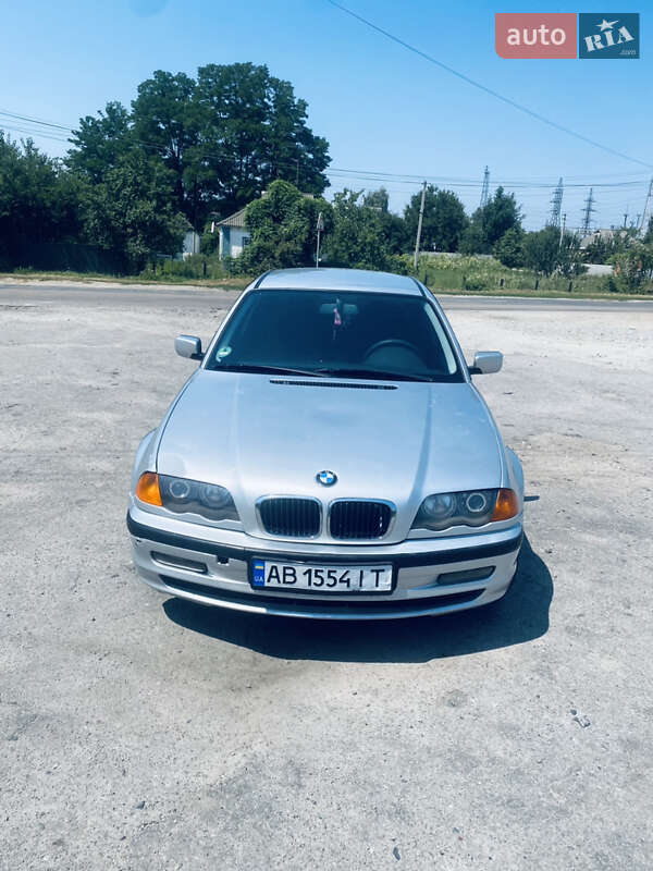 Седан BMW 3 Series 1999 в Переяславе