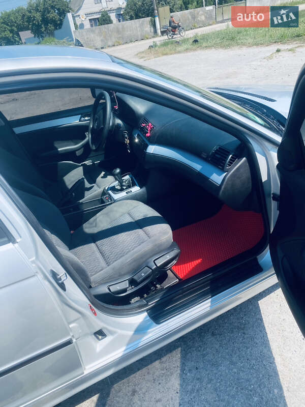 Седан BMW 3 Series 1999 в Переяславе