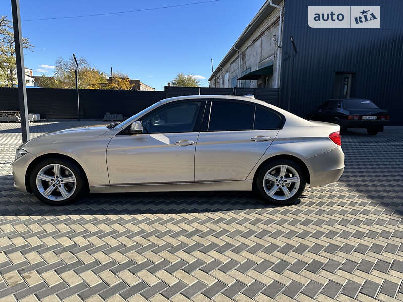 Седан BMW 3 Series 2014 в Миколаєві