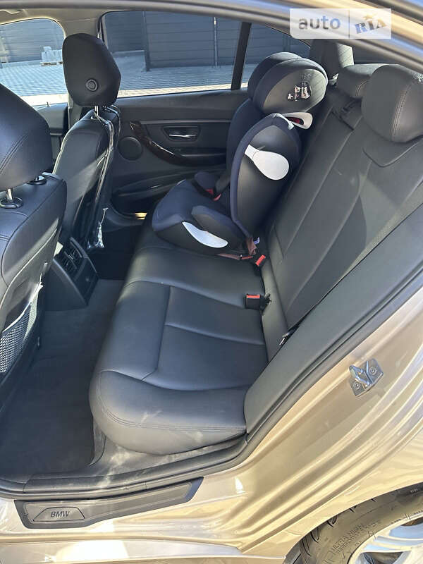 Седан BMW 3 Series 2014 в Миколаєві