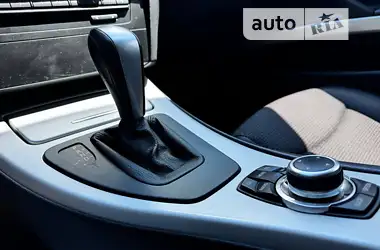 BMW 3 Series 2010