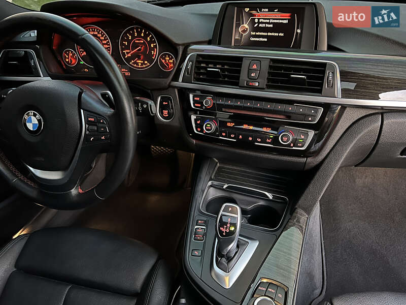 Седан BMW 3 Series 2015 в Киеве
