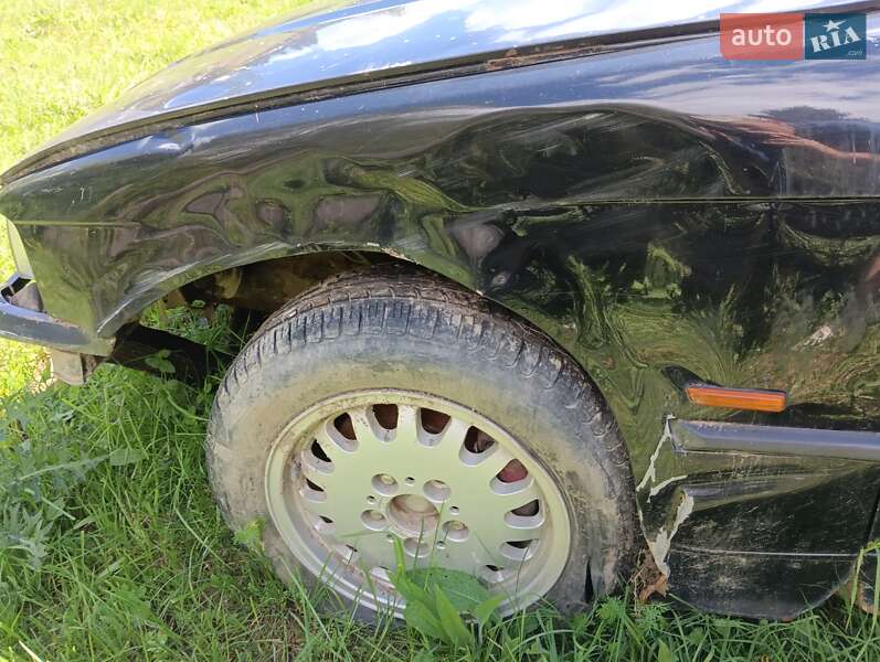 Седан BMW 3 Series 1993 в Чернівцях фото 20 Седан BMW 3 Series 1993 в Чернівцях