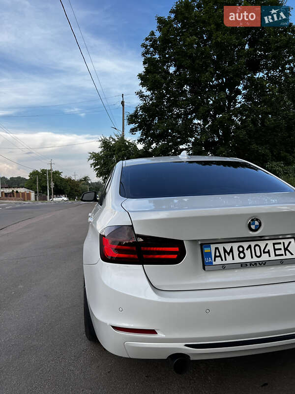 Седан BMW 3 Series 2013 в Житомире