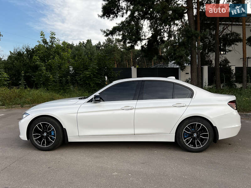 Седан BMW 3 Series 2013 в Житомире