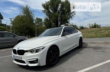 Седан BMW 3 Series 2014 в Виннице