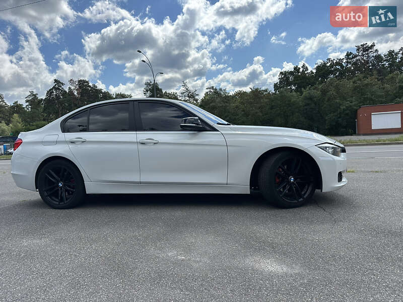Седан BMW 3 Series 2013 в 