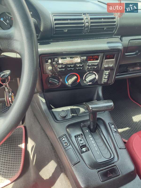 Седан BMW 3 Series 1994 в Панютине