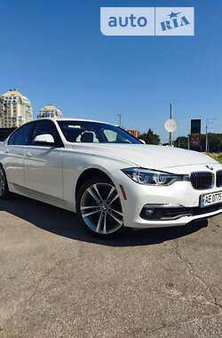 Седан BMW 3 Series 2016 в Дніпрі