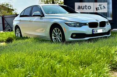 Седан BMW 3 Series 2016 в Киеве