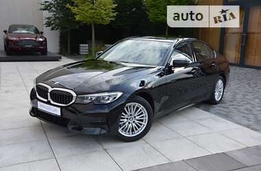 Седан BMW 3 Series 2020 в Киеве