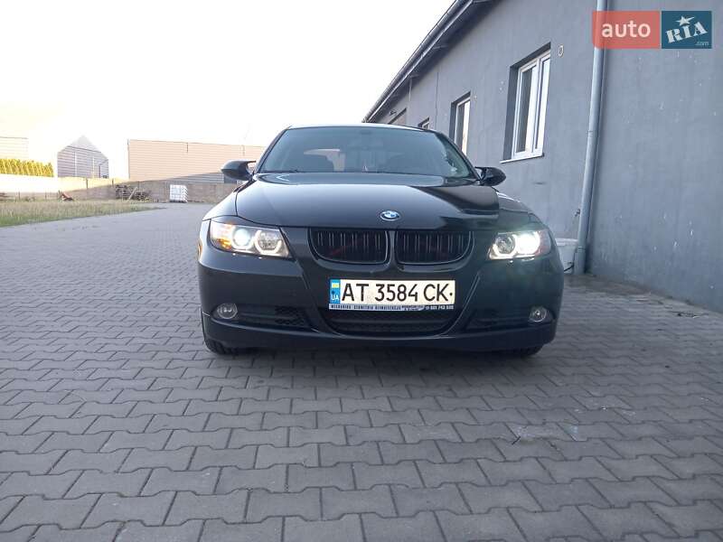 Седан BMW 3 Series 2005 в Івано-Франківську